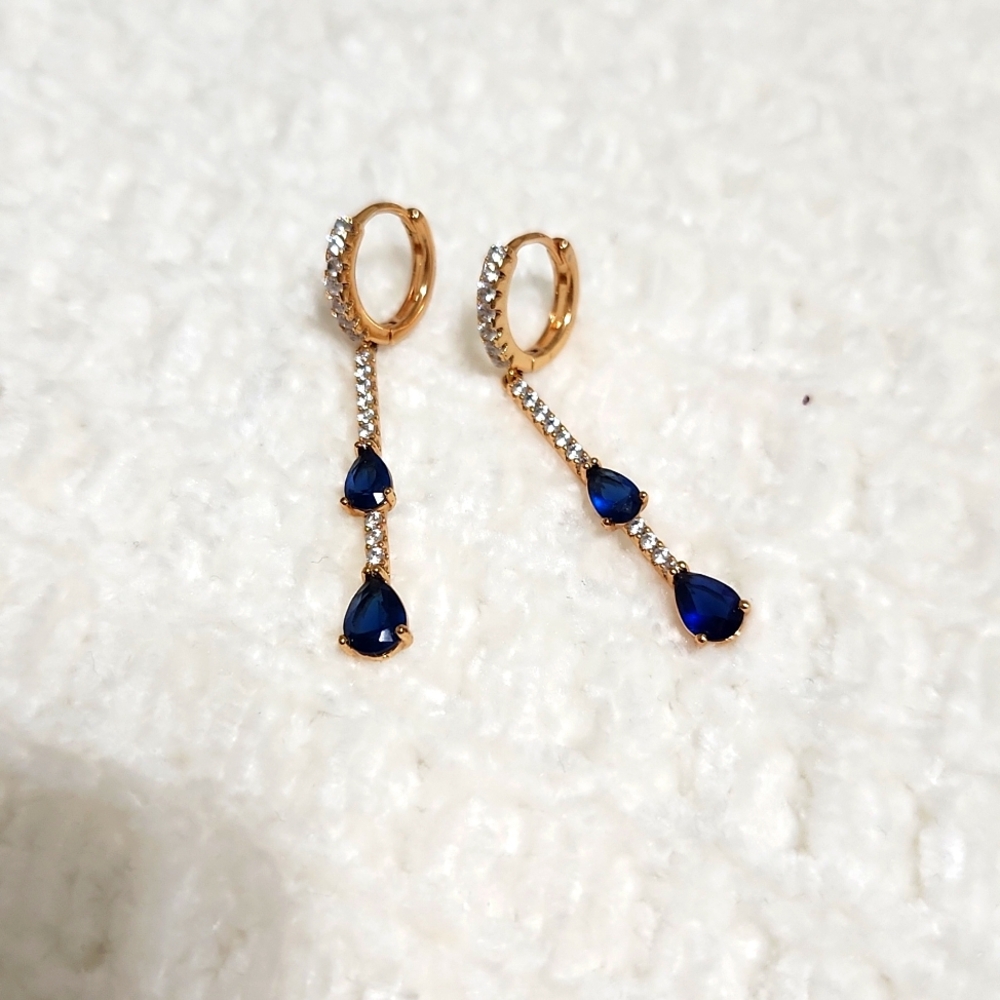 Blue stone earings